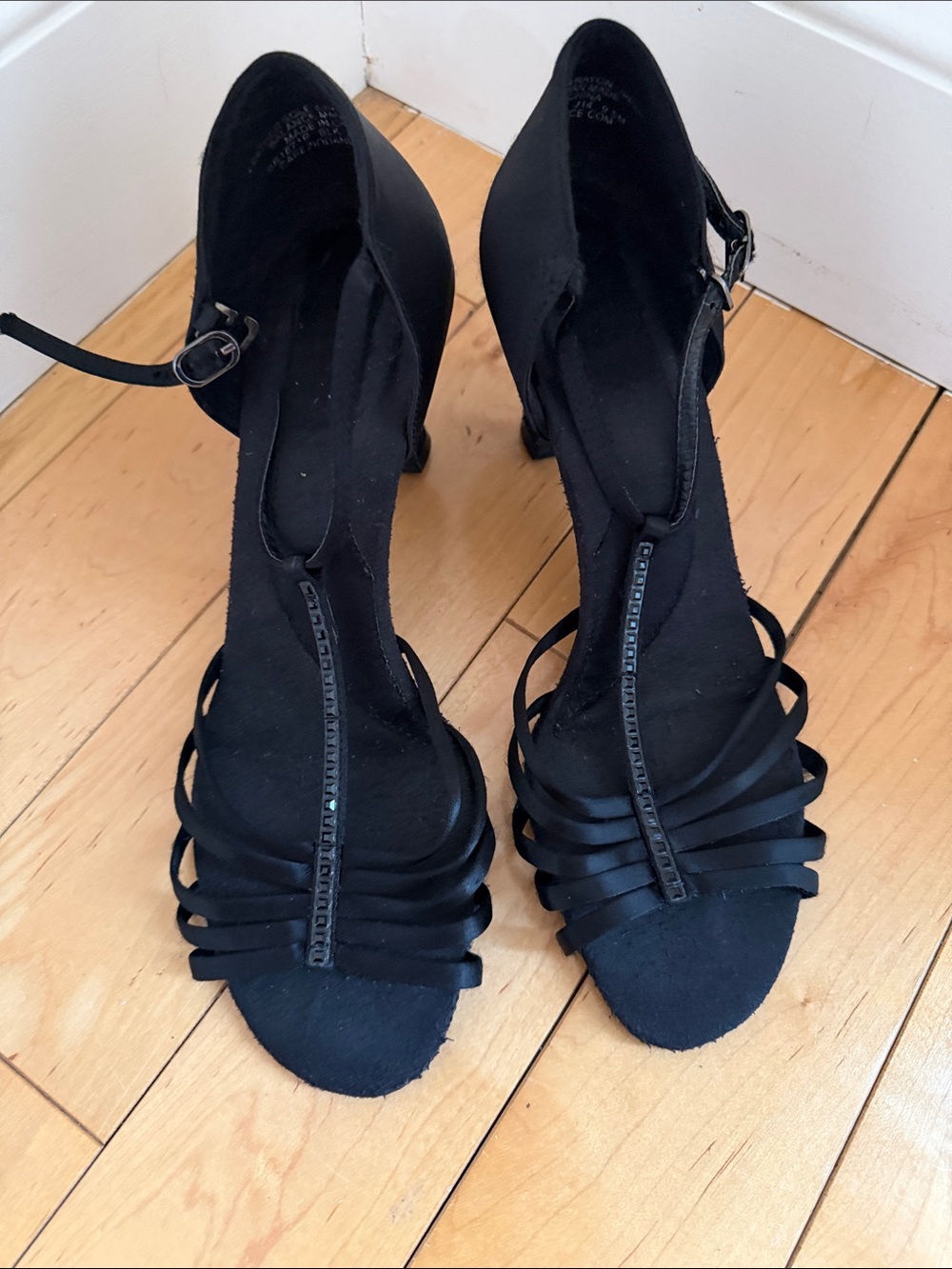 Capezio Black Strappy T-Bar Heels Dance shoes Size 9.5 with 2-1/2 inch heel